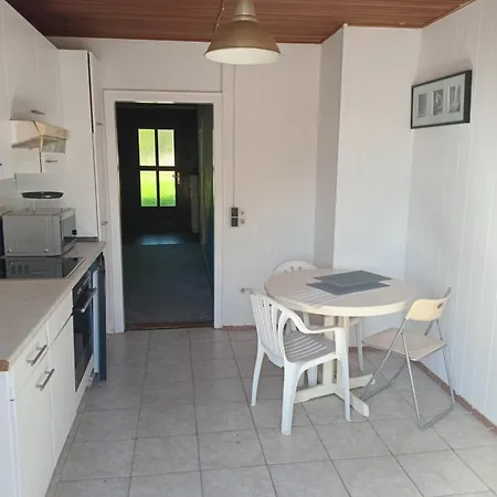 Apartment 3 Bedroom Cozy 30min Zu Hamburg *